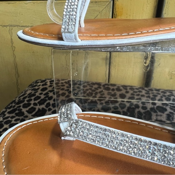 Dream Pairs White Sandals with Glittery Straps - Picture 7 of 10